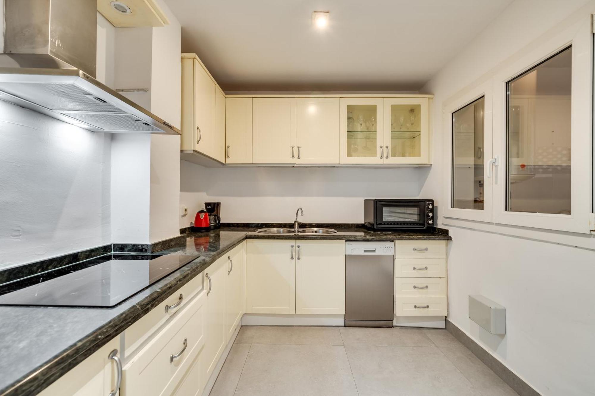 Apartamento Vacation I Banus Waterfront Penthouse Marina, Sea View, Beachfront *