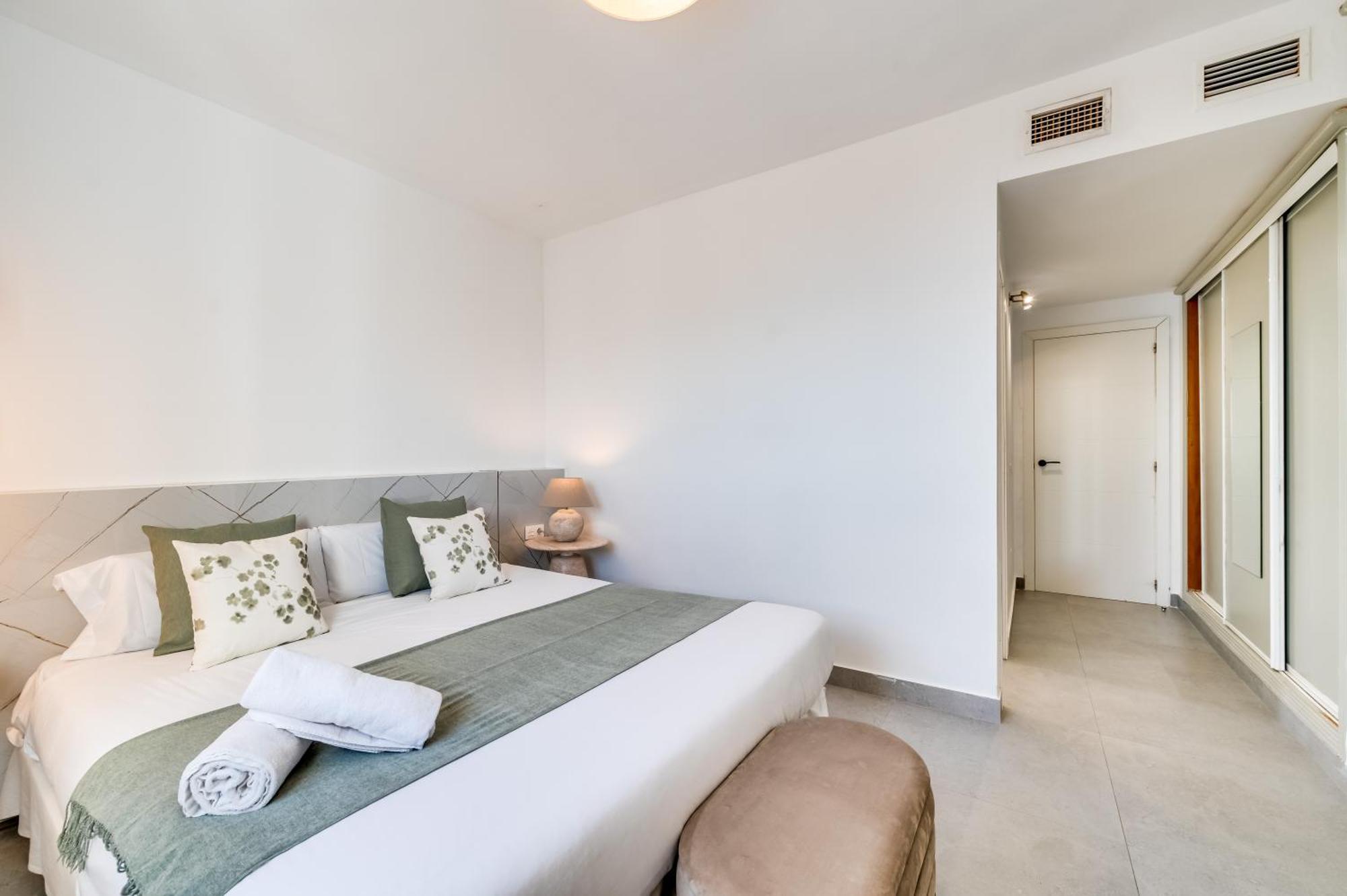 Apartamento Vacation I Banus Waterfront Penthouse Marina, Sea View, Beachfront *